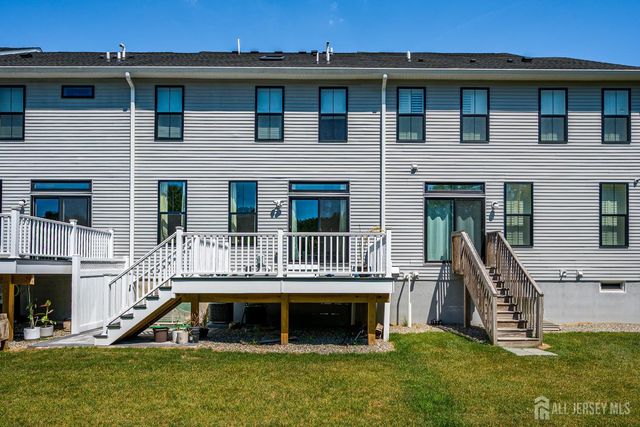 14 Hyacinth Lane, Monroe, NJ 08831
