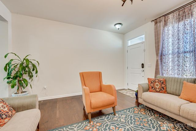 14 Hyacinth Lane, Monroe, NJ 08831