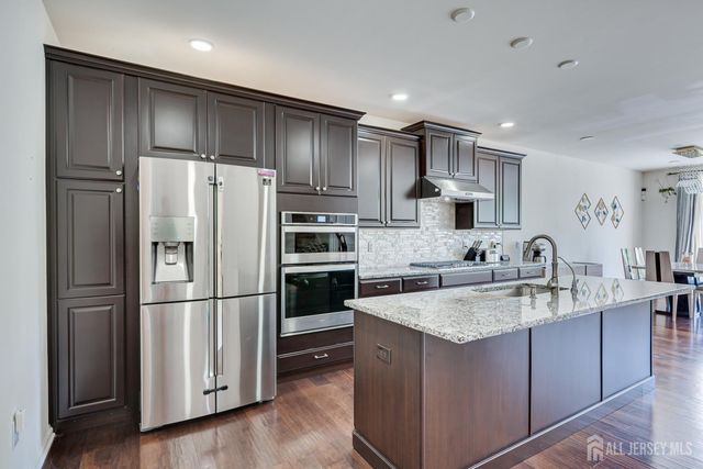14 Hyacinth Lane, Monroe, NJ 08831