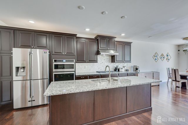 14 Hyacinth Lane, Monroe, NJ 08831