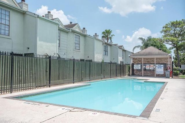 12668 Windsor Village Drive 2668, Houston, TX 77071