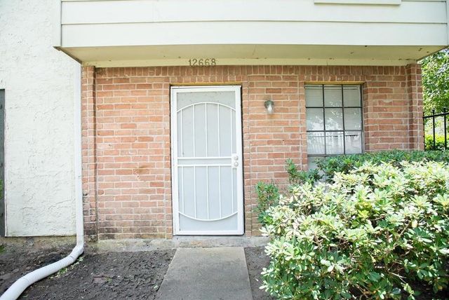 12668 Windsor Village Drive 2668, Houston, TX 77071