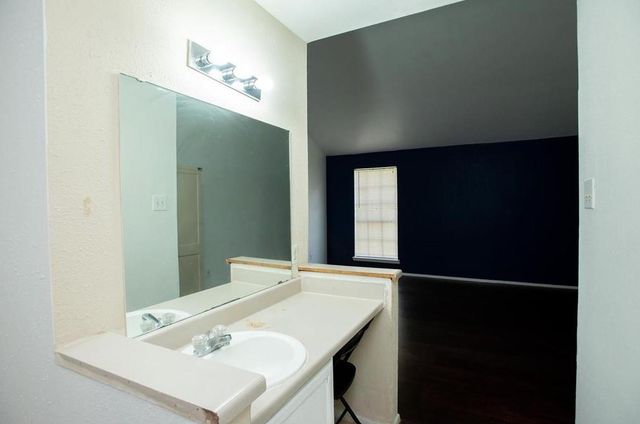 12668 Windsor Village Drive 2668, Houston, TX 77071