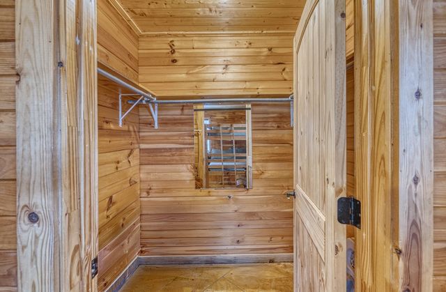 416 Canyon Oaks Dr, Concan, TX 78838