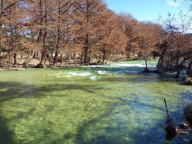 416 Canyon Oaks Dr, Concan, TX 78838