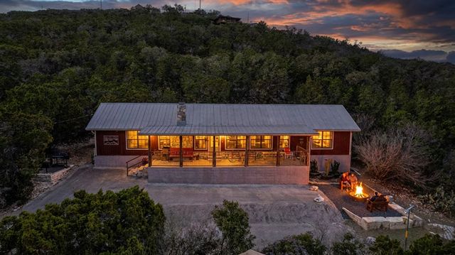 416 Canyon Oaks Dr, Concan, TX 78838