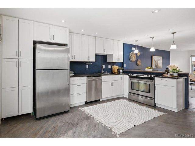9850 W Stanford Ave B, Littleton, CO 80123