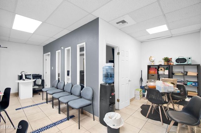 5858 GATEWAY Boulevard E, El Paso, TX 79905