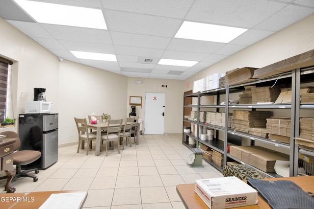 5858 GATEWAY Boulevard E, El Paso, TX 79905
