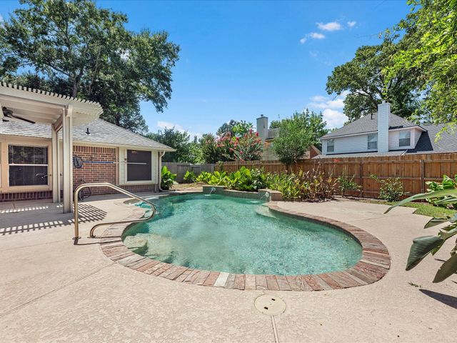 6315 New Oak Court, Humble, TX 77346