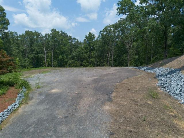 4650 Twin Pines Road SE, Acworth, GA 30102
