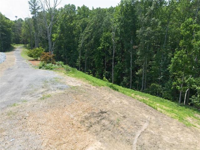 4650 Twin Pines Road SE, Acworth, GA 30102
