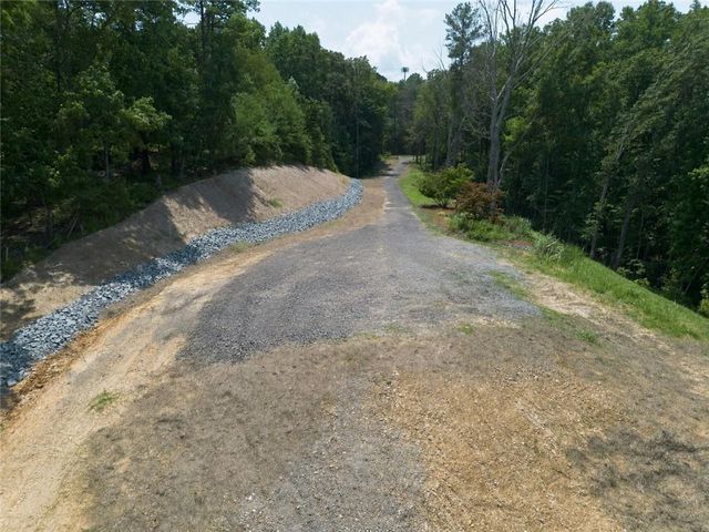 4650 Twin Pines Road SE, Acworth, GA 30102