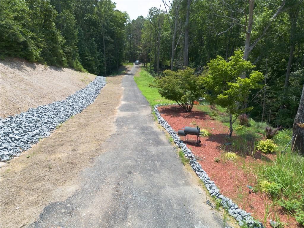 4650 Twin Pines Road SE, Acworth, GA 30102