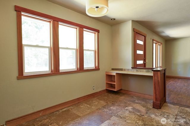 14323 12th Avenue SW, Burien, WA 98166