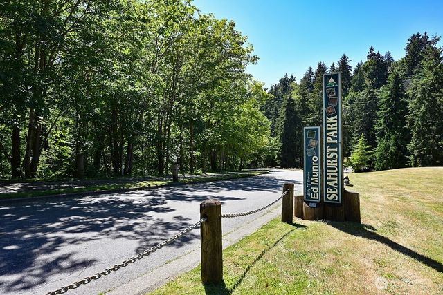 14323 12th Avenue SW, Burien, WA 98166
