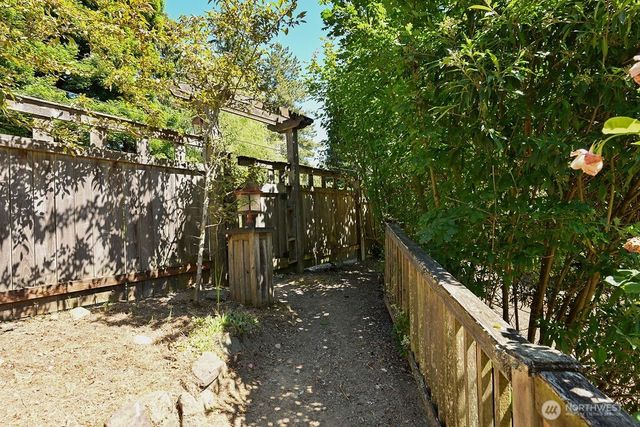 14323 12th Avenue SW, Burien, WA 98166