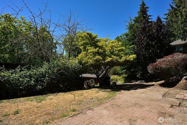 14323 12th Avenue SW, Burien, WA 98166