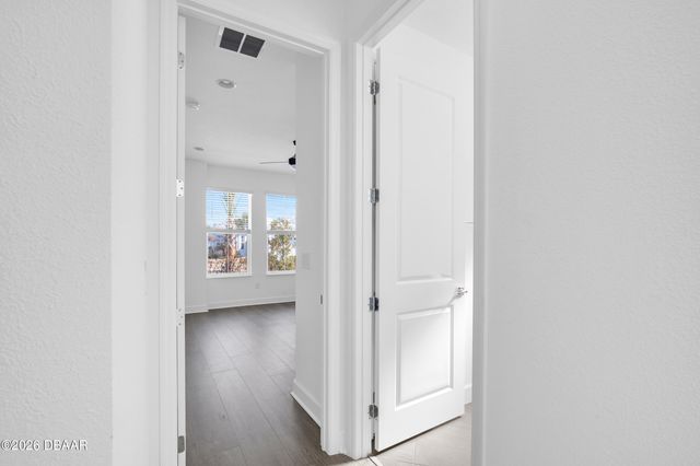 726 Margaritaville Avenue, Daytona Beach, FL 32124