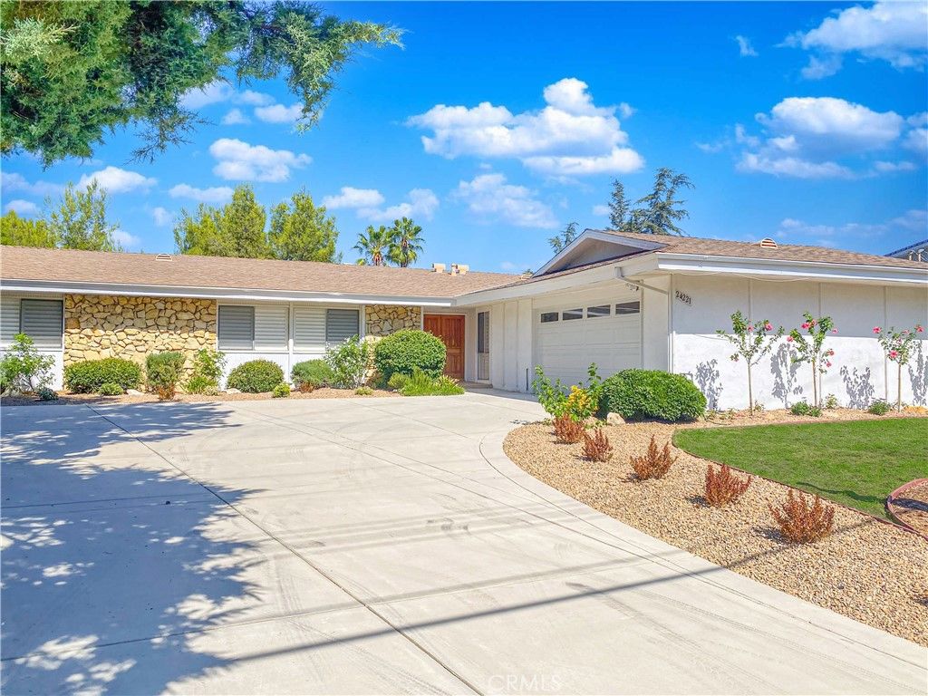 24221 Hatteras Street, Woodland Hills, CA 91367