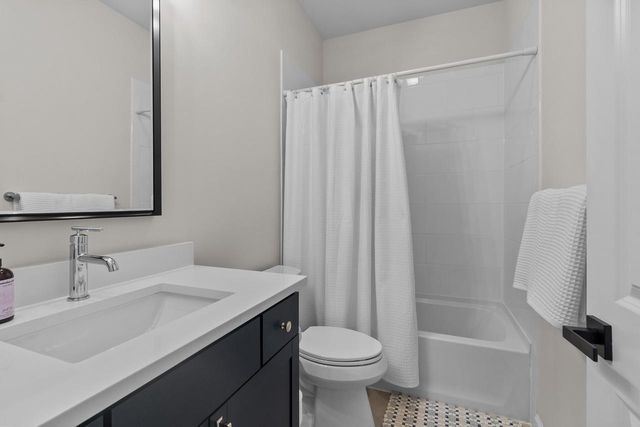 555 N Boulder Ridge DRIVE, Lake Geneva, WI 53147
