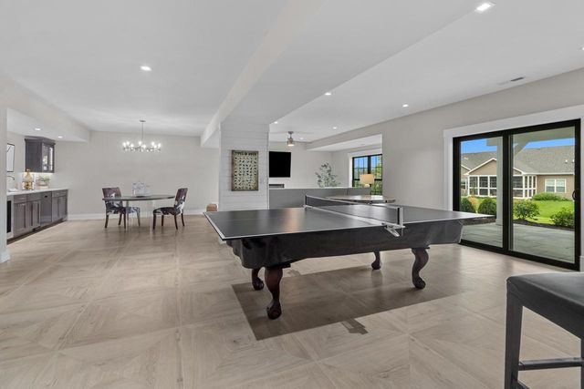 555 N Boulder Ridge DRIVE, Lake Geneva, WI 53147