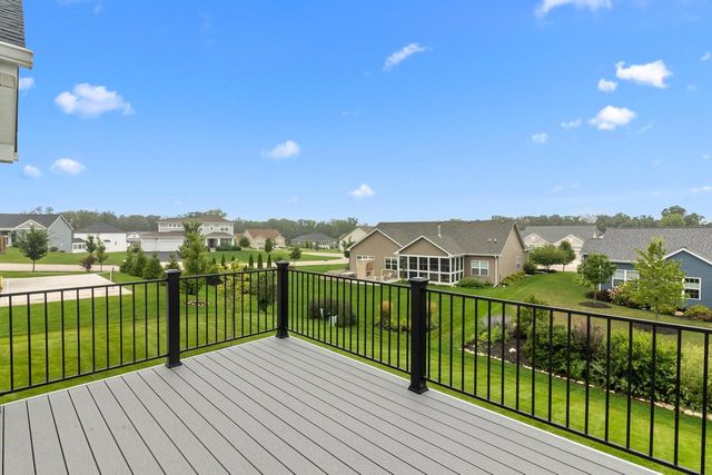 555 N Boulder Ridge DRIVE, Lake Geneva, WI 53147