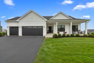555 N Boulder Ridge DRIVE, Lake Geneva, WI 53147