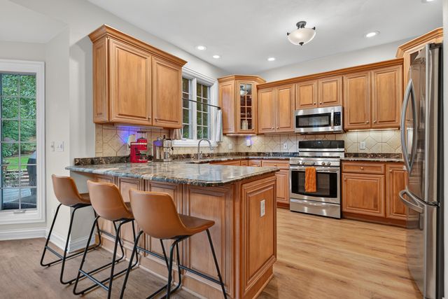 2843 APPLEWOOD Lane, Rockford, IL 61114