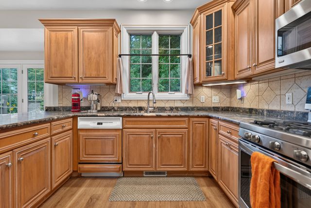 2843 APPLEWOOD Lane, Rockford, IL 61114