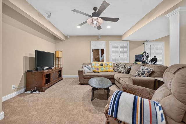 2843 APPLEWOOD Lane, Rockford, IL 61114