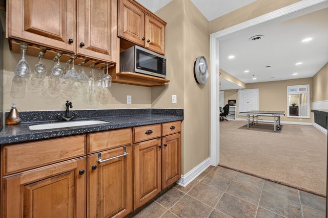 2843 APPLEWOOD Lane, Rockford, IL 61114