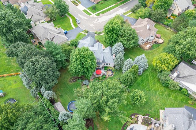 2843 APPLEWOOD Lane, Rockford, IL 61114