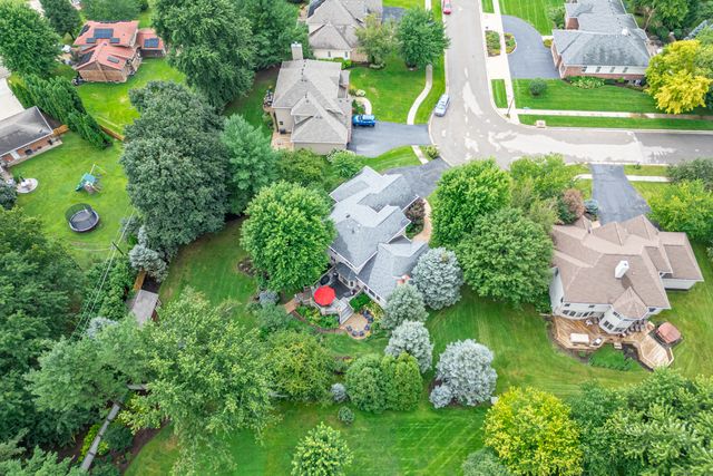 2843 APPLEWOOD Lane, Rockford, IL 61114