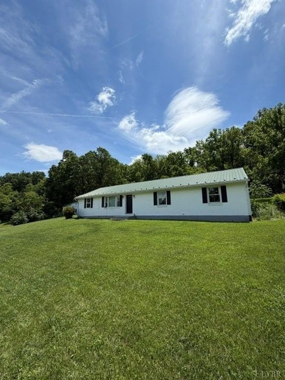 3774 Springwood Road, Fincastle, VA 24090