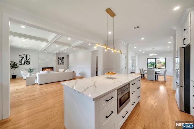 412 Tappan Road, Northvale, NJ 07647