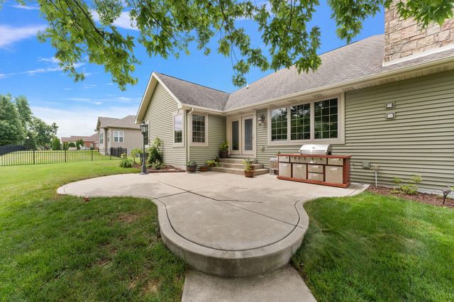 2655 Vivante Drive, Valparaiso, IN 46385