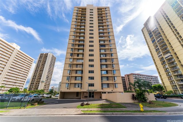 909 Ala Nanala Street 503, Honolulu, HI 96818