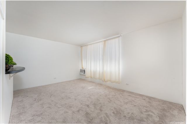 909 Ala Nanala Street 503, Honolulu, HI 96818