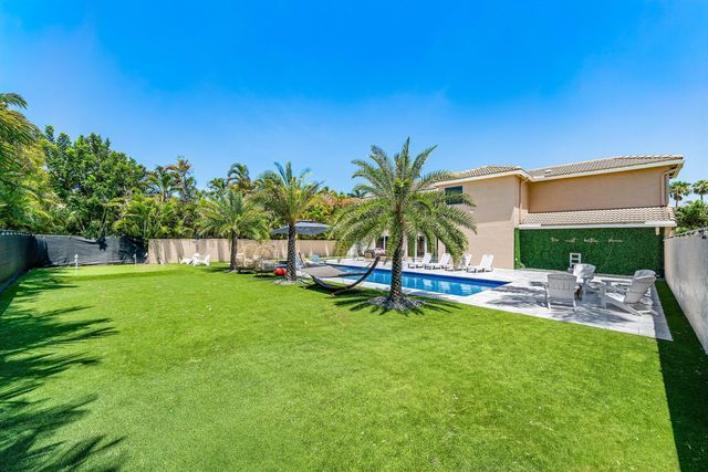 10616 Wheelhouse Circle, Boca Raton, FL 33428