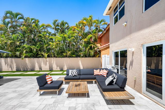 10616 Wheelhouse Circle, Boca Raton, FL 33428