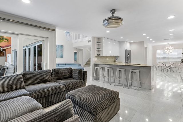 10616 Wheelhouse Circle, Boca Raton, FL 33428