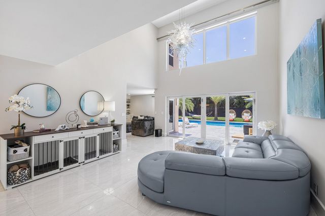 10616 Wheelhouse Circle, Boca Raton, FL 33428