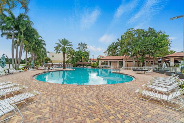 10616 Wheelhouse Circle, Boca Raton, FL 33428