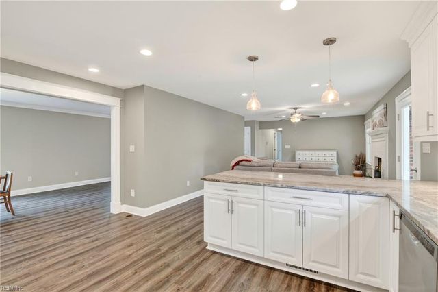 7998 Roaring Springs RD, Gloucester, VA 23061