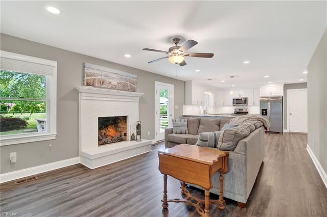 7998 Roaring Springs RD, Gloucester, VA 23061