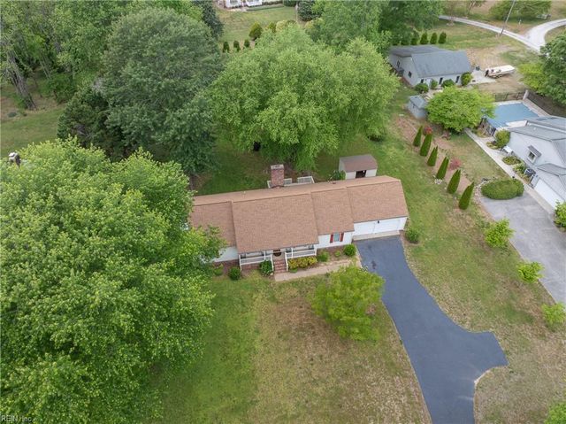 7998 Roaring Springs RD, Gloucester, VA 23061