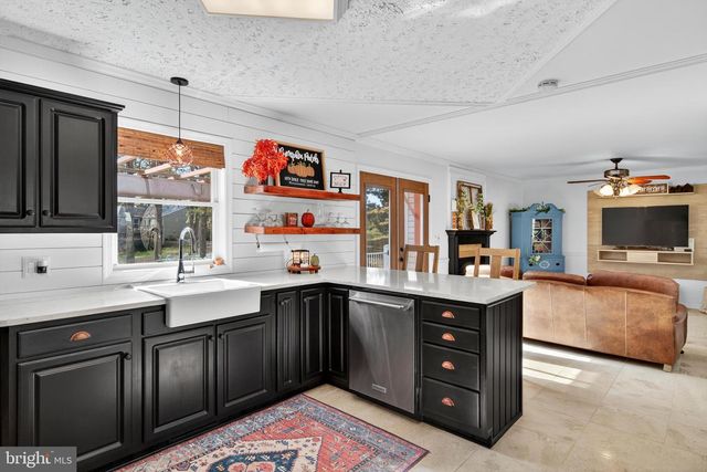 101 BARNSTORMER CIR, Louisa, VA 23093