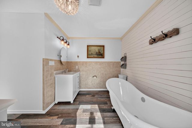 101 BARNSTORMER CIR, Louisa, VA 23093
