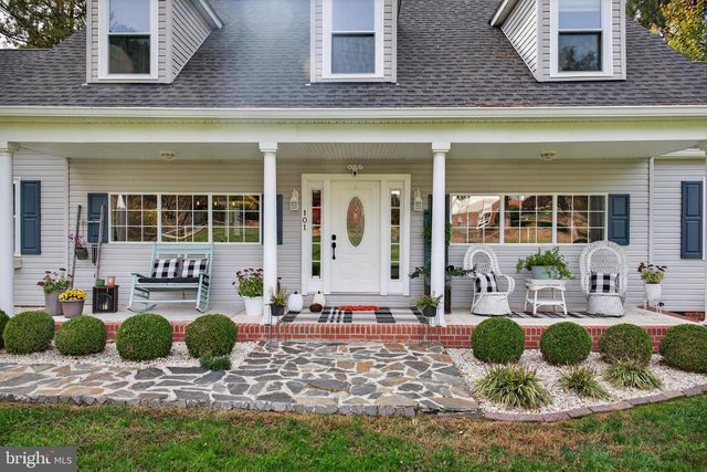101 BARNSTORMER CIR, Louisa, VA 23093